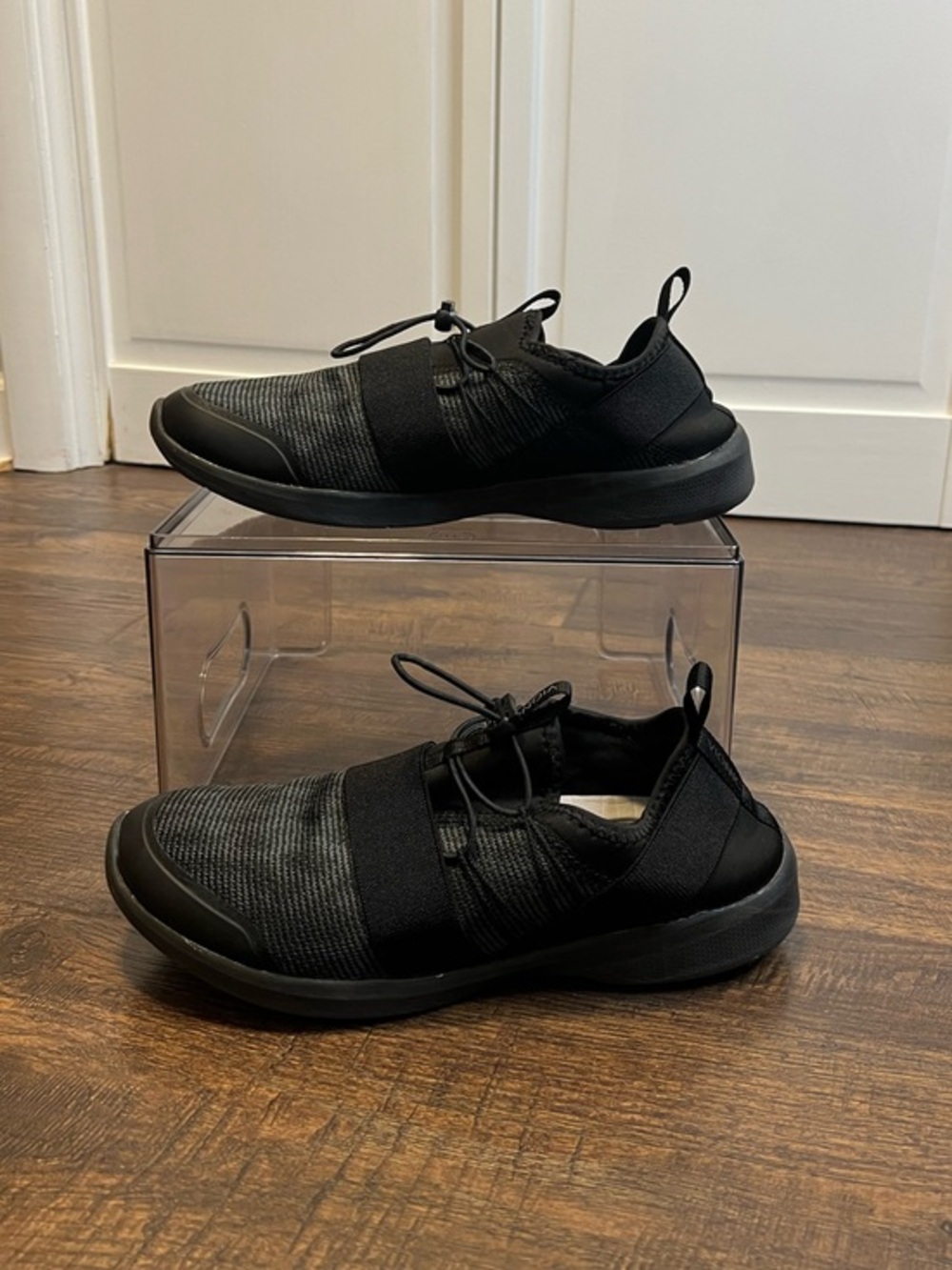 Vionic Women’s Alaina Active Support Sneakers Size 9 Color Black